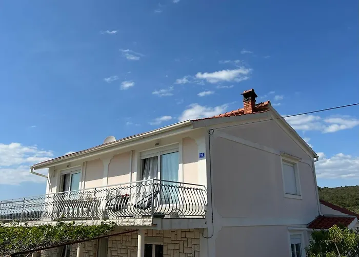 Apartmani Tino i Leon